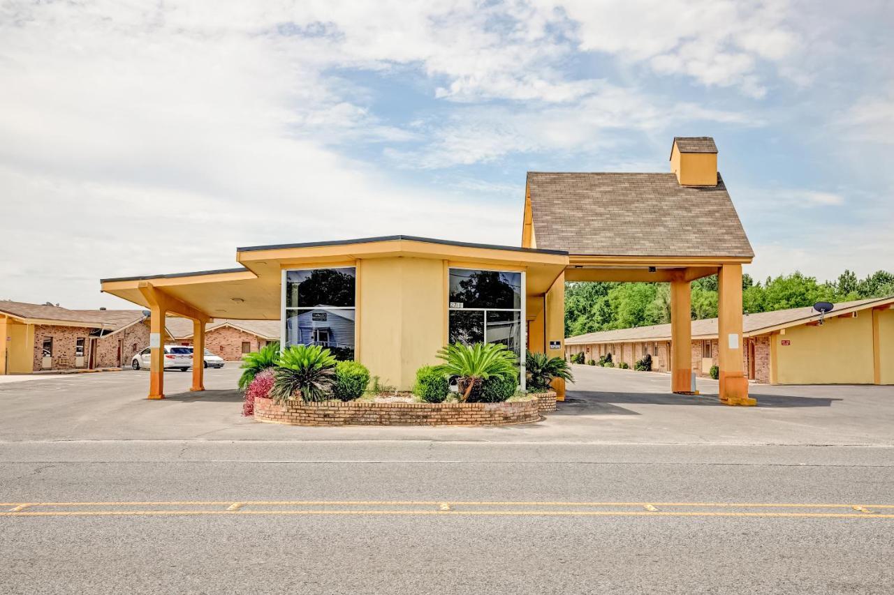 Oyo Hotel Lake Charles La I-10 Dış mekan fotoğraf
