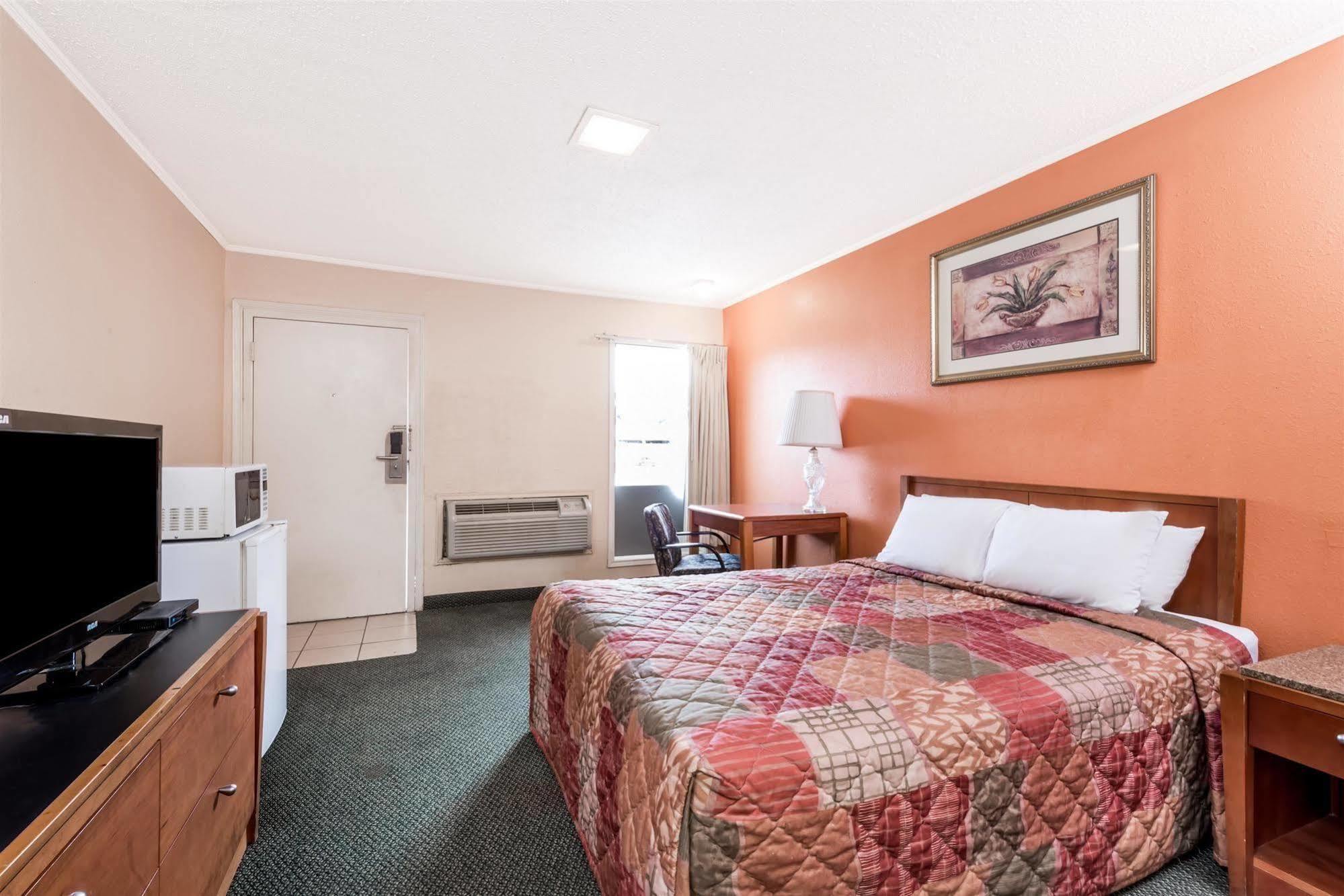 Oyo Hotel Lake Charles La I-10 Dış mekan fotoğraf