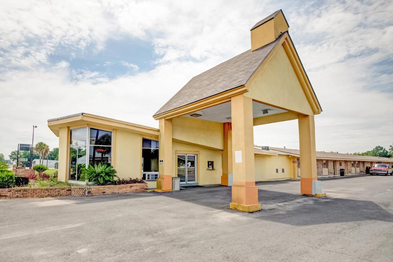 Oyo Hotel Lake Charles La I-10 Dış mekan fotoğraf